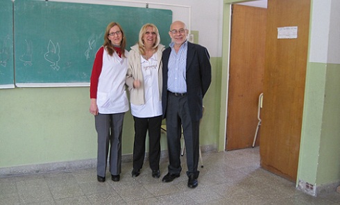 Raffo visitó la escuela N° 12 "Francisco Zuviría.