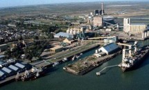 Preocupación por regasificadores en Bahía Blanca.